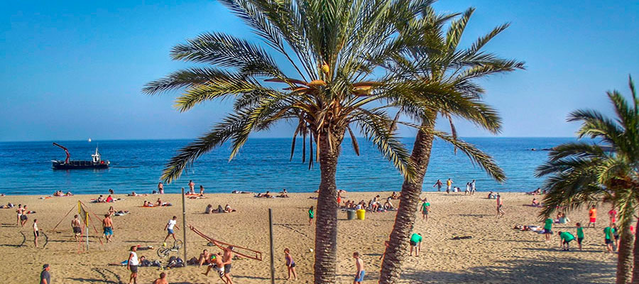 July in Barcelona by Gratis in Barcelona