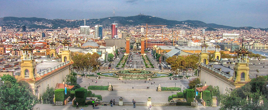 Sants-Montjuc District by Gratis in Barcelona