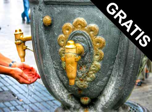 Fuente de Canaletes by Gratis in Barcelona