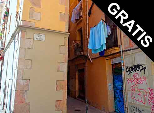 Calle de los Besos by Gratis in Barcelona