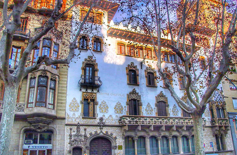 Casa Macaya by Gratis in Barcelona