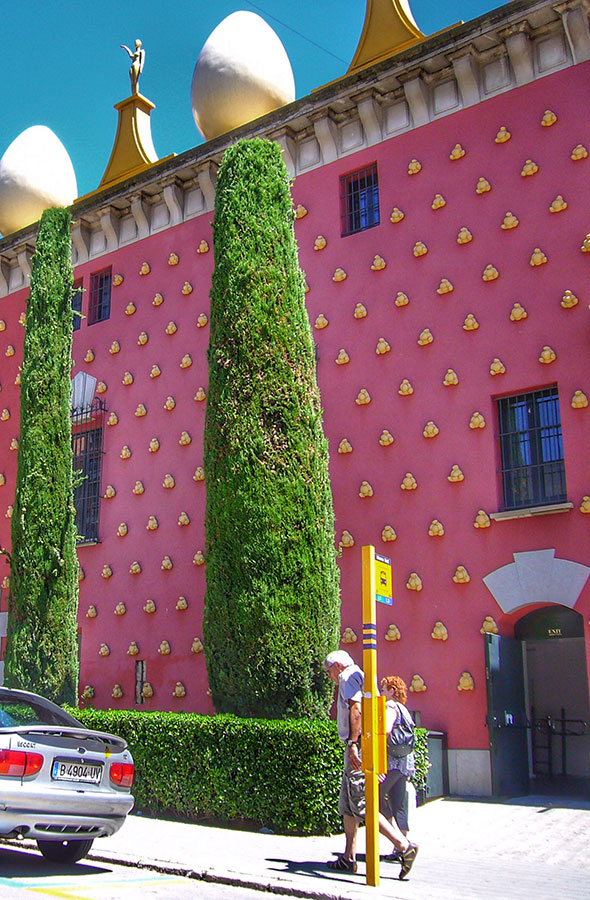 Museo Dali by Gratis in Barcelona