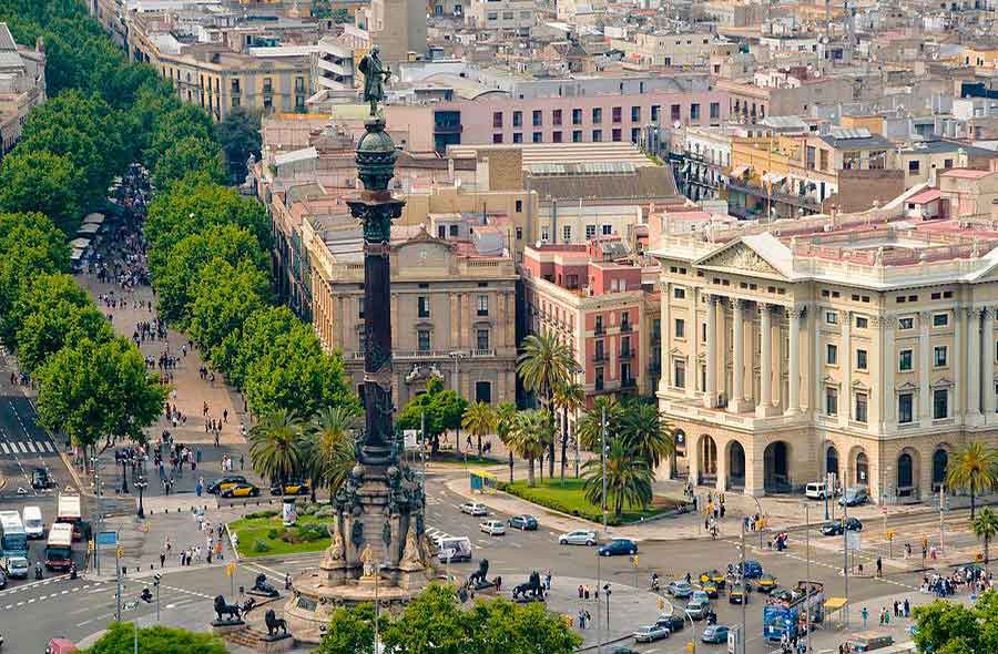 Columbus's Monument by Gratis in Barcelona