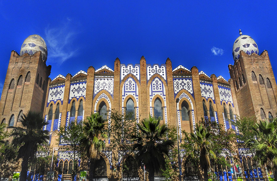 Plaza de Toros la Monumental by Gratis in Barcelona