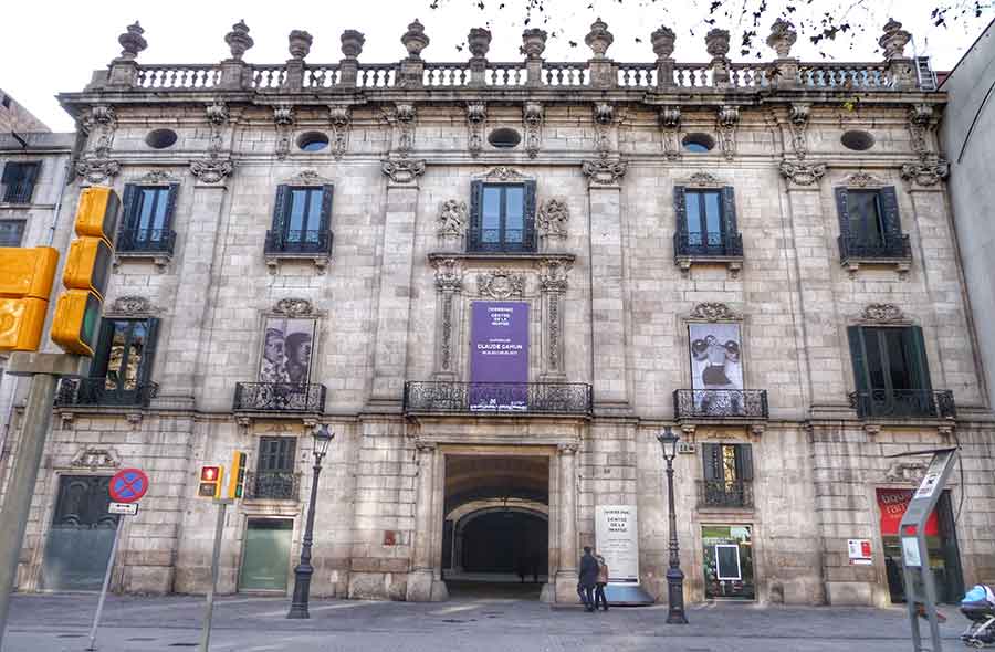 Palau de la Virreina by Gratis in Barcelona