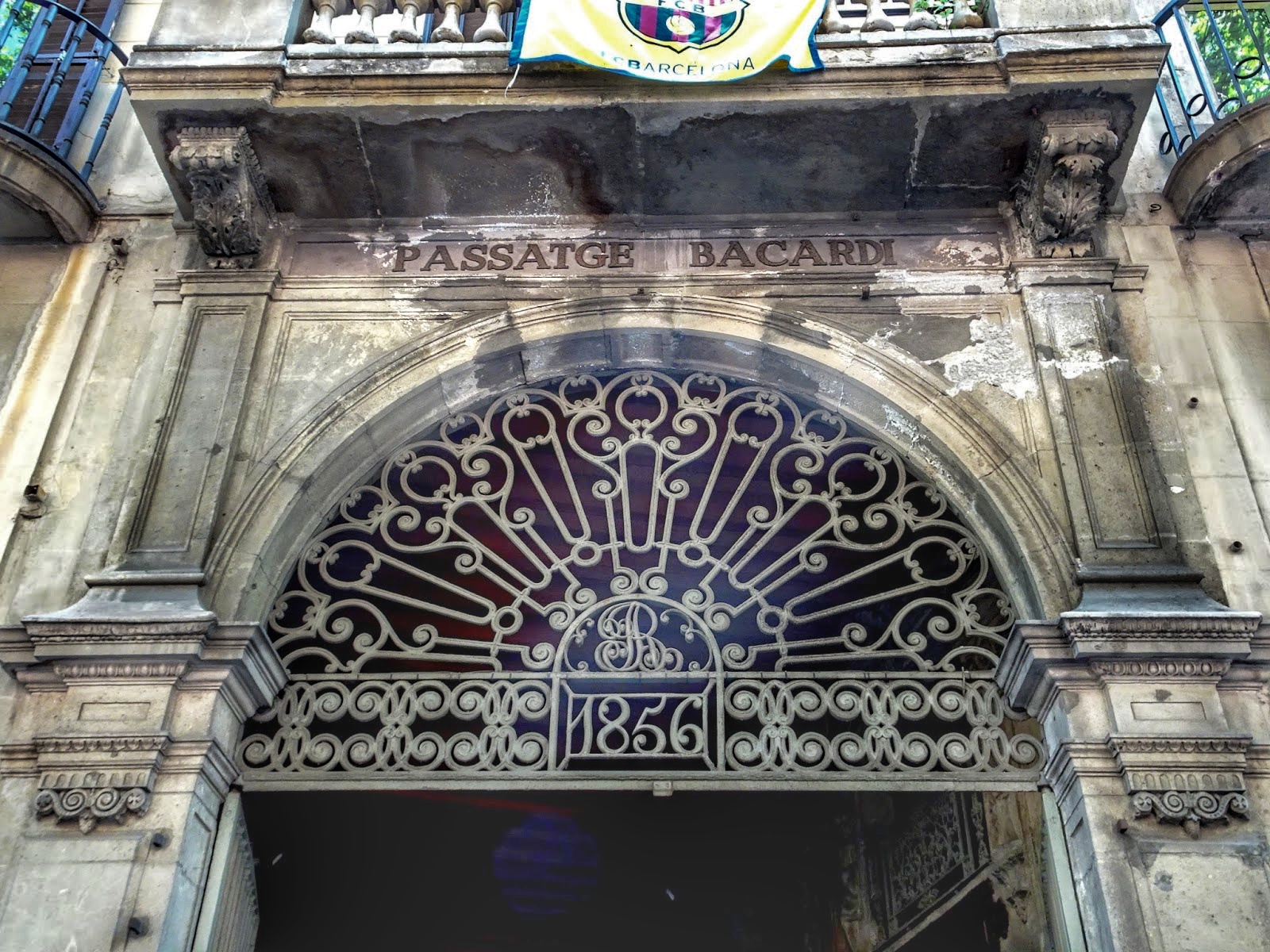 Bacard� Passage by Gratis in Barcelona