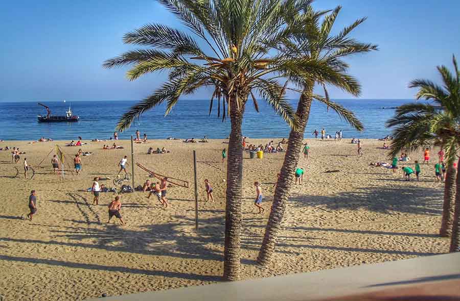 Barceloneta's Beach by Gratis in Barcelona