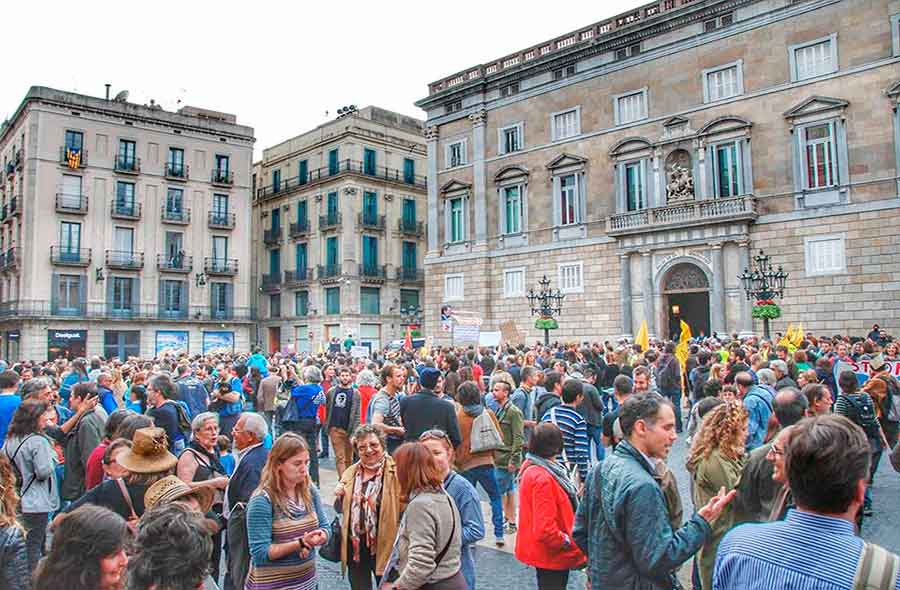 Sant Jaume Square by Gratis in Barcelona