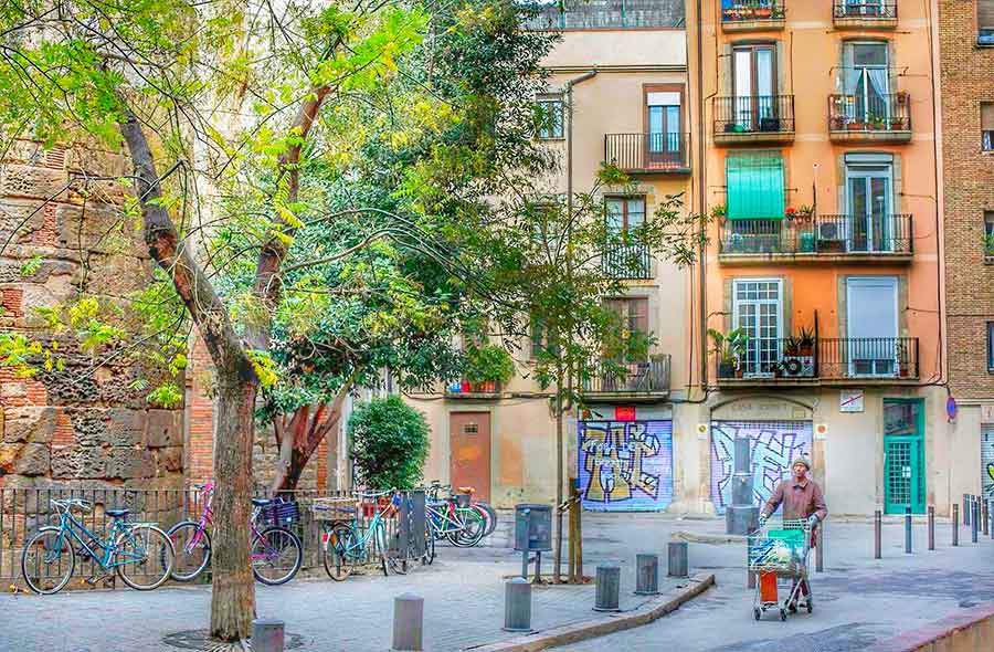 Plaza Traginers by Gratis in Barcelona