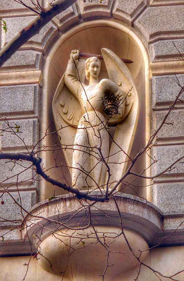 Portal del Angel by Gratis in Barcelona