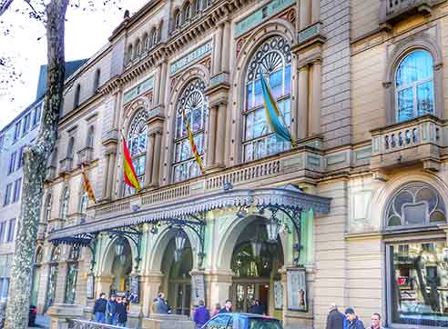 Gran Teatro del Liceu by Gratis in Barcelona